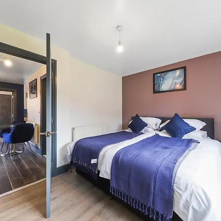 Apartment The Exquisite Gem -parking Harrow