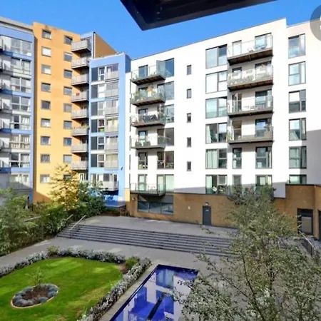 Bright And Modern Flat In Greenwich * Londra