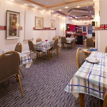 Anchor Hotel 3*