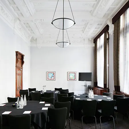 Club Quarters Trafalgar Square, 4* Londýn