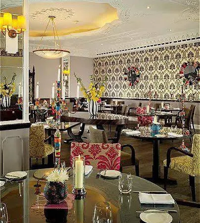 Swissotel The Howard Hotel