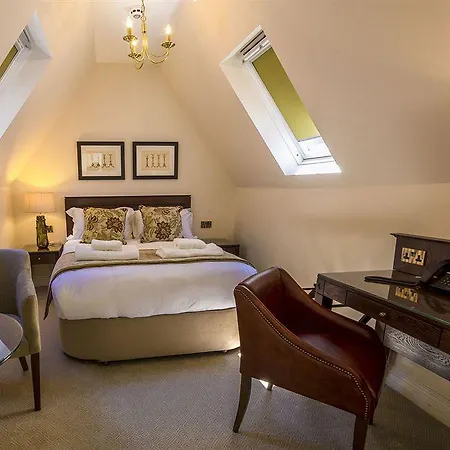 St Paul's 4*