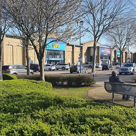 Garland Centre Apartment, Crayford-dartford * Crayford