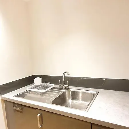 Garland Centre Apartment, Crayford-dartford Apartment