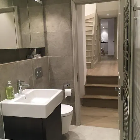 Stylish & Modern 1bd Kensington Flat Sleeps 2 *