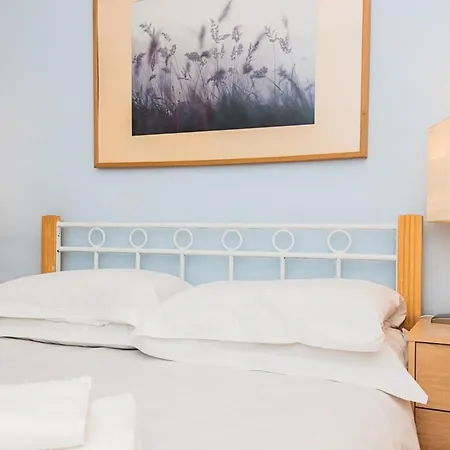 Apartment Beautiful Views - 1-bedroom In Chancery Lane *