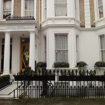 Dylan Earls Court *