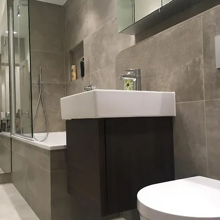 Apartment Stylish & Modern 1bd Kensington Flat Sleeps 2 *
