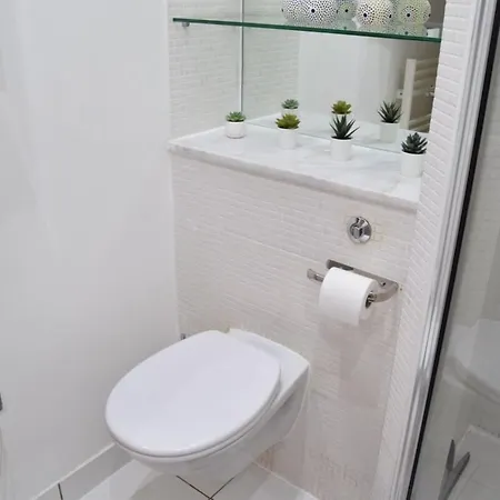 Bright Warehouse Conversion In Buzzing Peckham 아파트