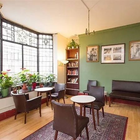Hostel Continental *