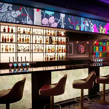 Nyx Holborn By Leonardo 5*