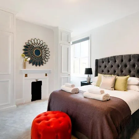 بيت للعطل Modern Family In Close To Amenities And Train