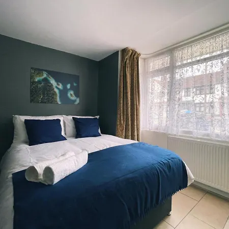Grand Suites Near Heathrow * 绍斯霍