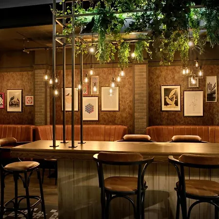 Hotel Leonardo Royal City London
