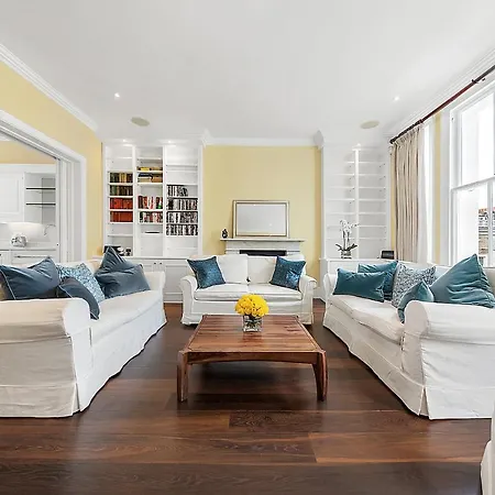 Veeve - Roof Terrace Views In Chelsea London