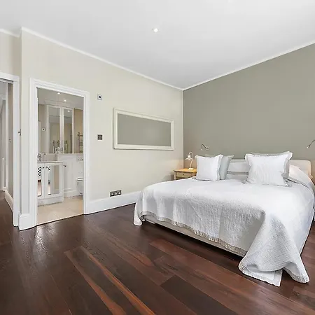 Veeve - Roof Terrace Views In Chelsea * London