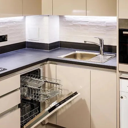 Adagio London Sutton Point Apartahotel Sutton (Greater London)