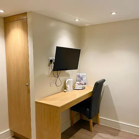 Holtwhites Hotel 3*