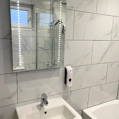 Holtwhites Hotel