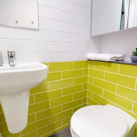 Stunning Aldgate Studio - Free Wifi And Gym! - Iq Aldgate 아파트