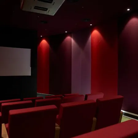 Chapter Highbury I In London