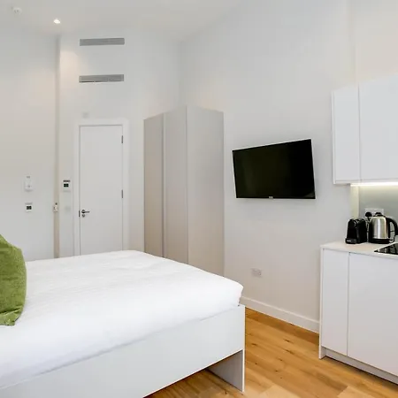 Cromwell Serviced By Stayprime Apartment *