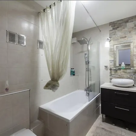 Victoria Two Bedroom Apartment