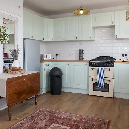 Pass The Keys Spacious 2bedroom Flat With Views In Bridge لندن