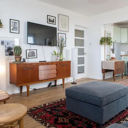 Pass The Keys Spacious 2bedroom Flat With Views In Bridge شقة *