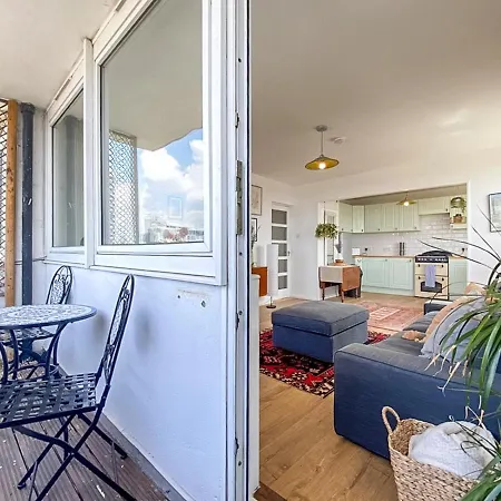 شقة Pass The Keys Spacious 2bedroom Flat With Views In Bridge *