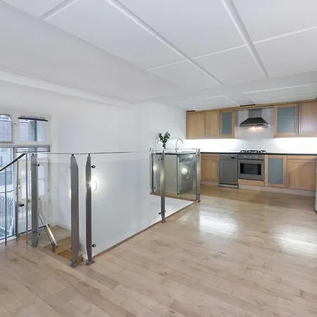 Lejlighed Amazing 2Br Triplex Apartment 2Mins From Oxford Street London