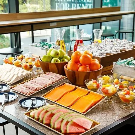Adagio London Sutton Point Apartahotel