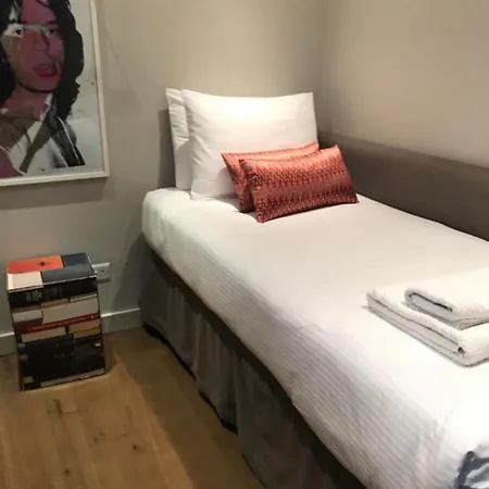 Chelsea Chic Apartment