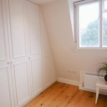 Quiet & Cosy House London