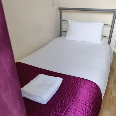 Kings Cross Hotel 2*