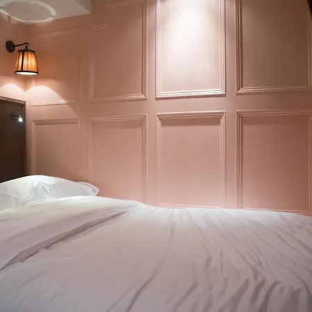 Mimi's Soho Hotel 4*