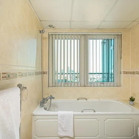Skyvillion - 3bed Penthouse Near Airport, O2 Arena, Excel Centre With Parking