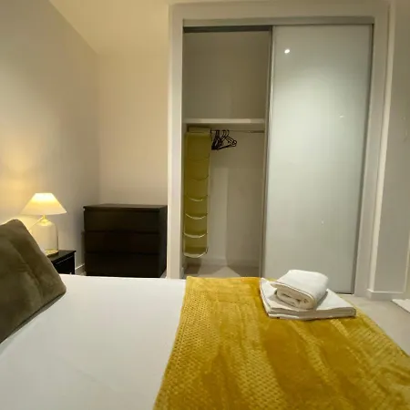 Royal Docks By Wshomesgroup 아파트
