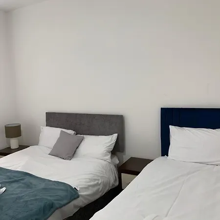 Serene Suites: Family-friendly Retreat With Free Parking And Wi-fi *