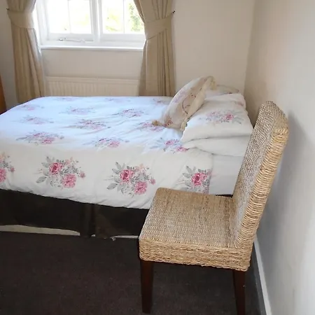 Edgware Bed & Breakfast