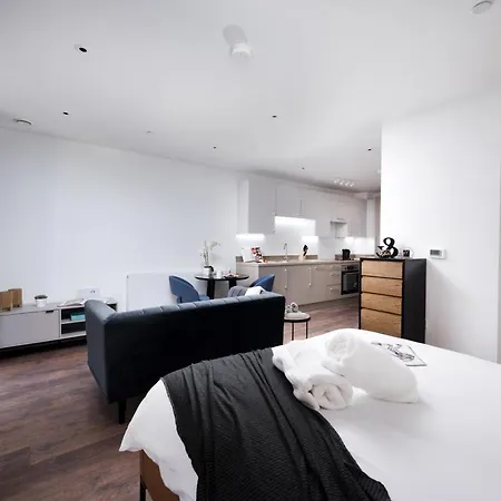Modern And At Barking Wharf In Apartment *