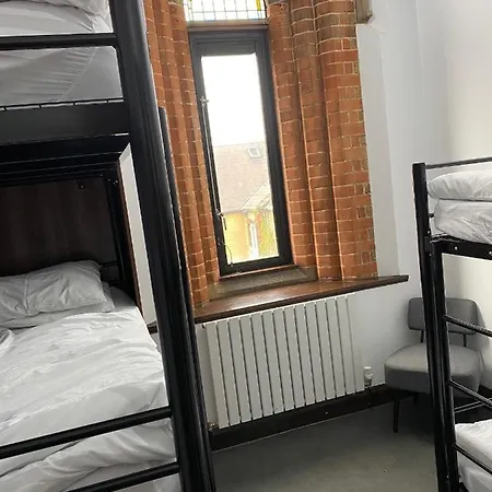 Burlington Hostel *