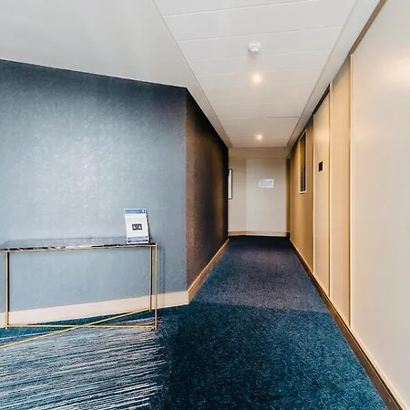 Apartment Executive Waterfront Split Penthouse