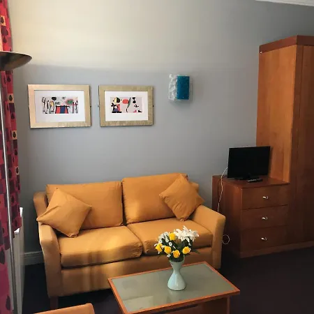 Bright Private - Peaceful Morden Location Apartament