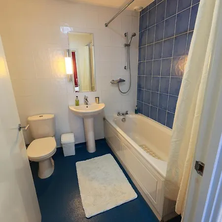 Bright Private - Peaceful Morden Location Apartament