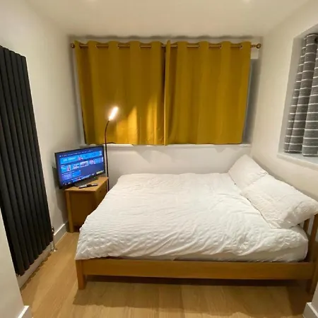 Double Bedroom With En-suite Shower & Free Parking * Belvedere (Greater London)