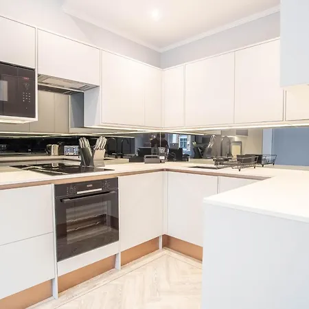 Apartment Modern & Chic One Bedroom In Fitzrovia By Sojo