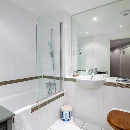 2Bed 2Bath 2Mins To Holloway Rd Tube With Gym Access Apartment London