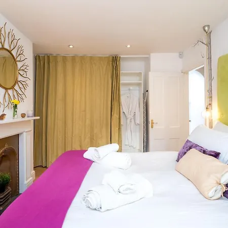 Stylish Flat With Private Yard In Shepherd Bush Apartament Londyn