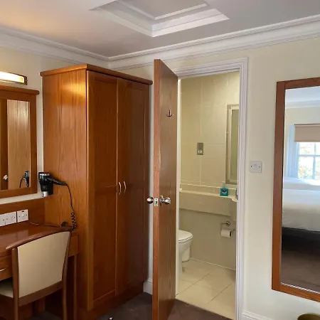Orchard Hotel
